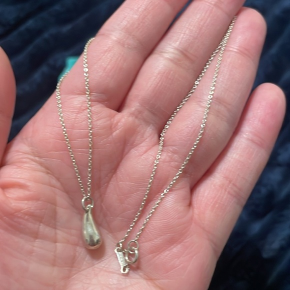Tiffany & Co Silver 925 Teardrop Pendant Necklace - Picture 3 of 7